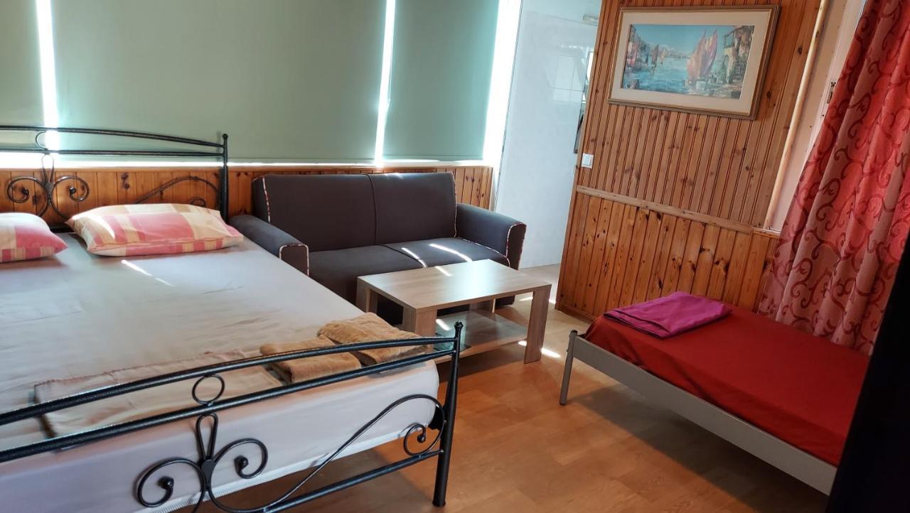 Cozy Airport Studio 2 Ártemida Kültér fotó